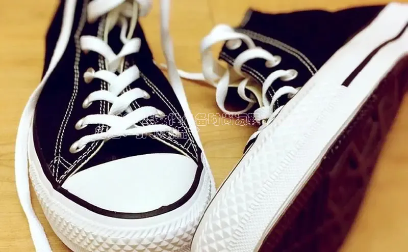 意昂3登陆入口即登录普信公司**2024 年女性必备时尚凉鞋：轻盈、
舒适、引领潮流**