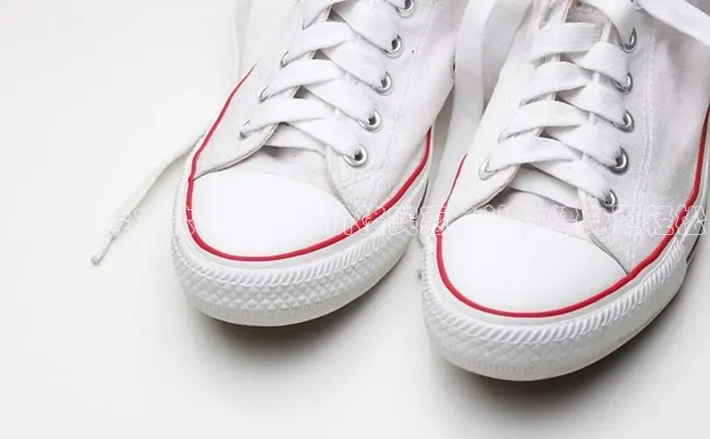 意昂3手机登录官方网站中文在线买运动鞋：款式多样，价格实惠，让你健身更轻松