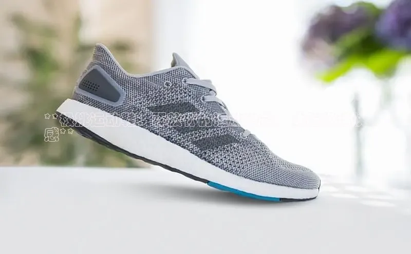 意昂3平台注册网页版中海达**极挑运动鞋：释放你的运动潜能，体验极速快
感**