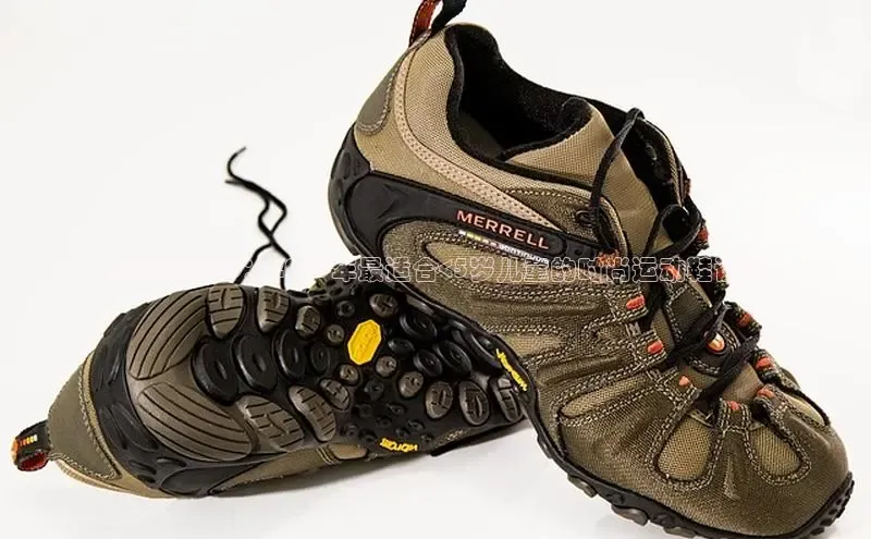 Qwentastic：2025年最适合<5岁儿童的时尚运动鞋设计